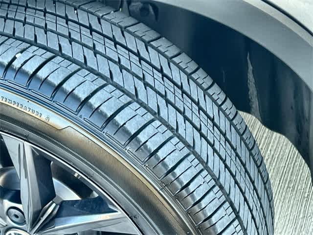 Thumbnail: 2022 Volkswagen Tiguan - 23