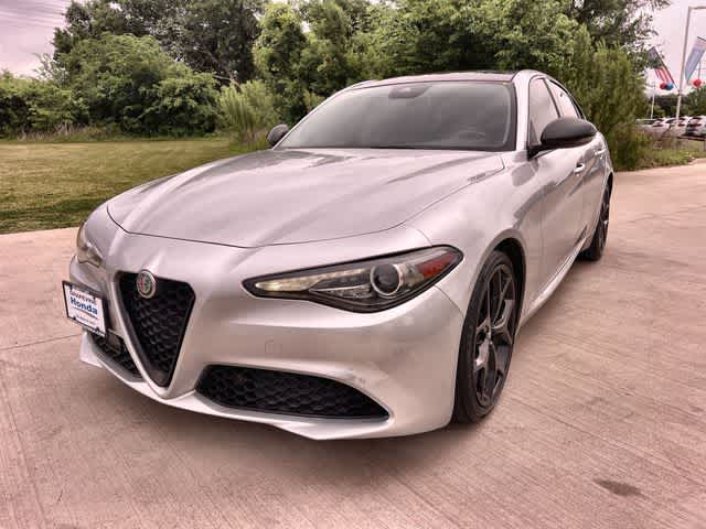 Thumbnail: 2020 Alfa Romeo Giulia - 2