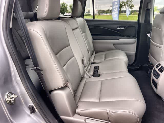 Thumbnail: 2018 Honda Pilot - 14