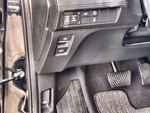 Thumbnail: 2021 Honda Odyssey - 29