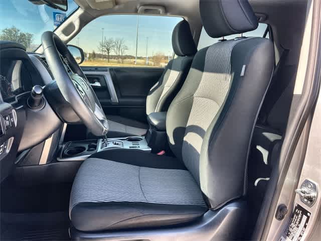 Thumbnail: 2022 Toyota 4Runner - 11