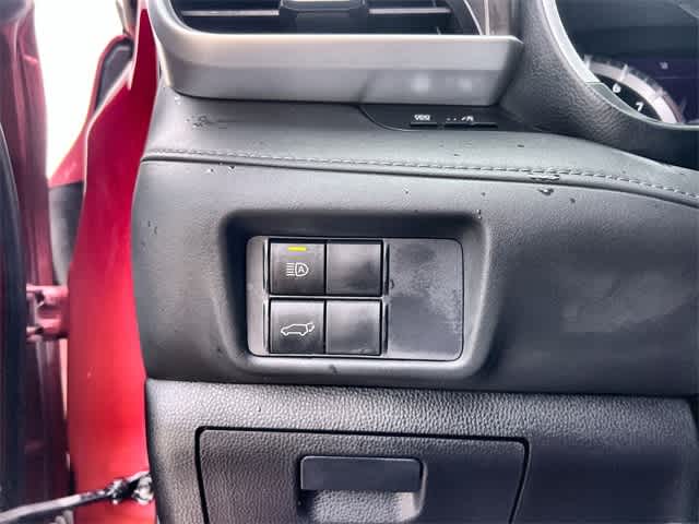 Thumbnail: 2021 Toyota Highlander - 29