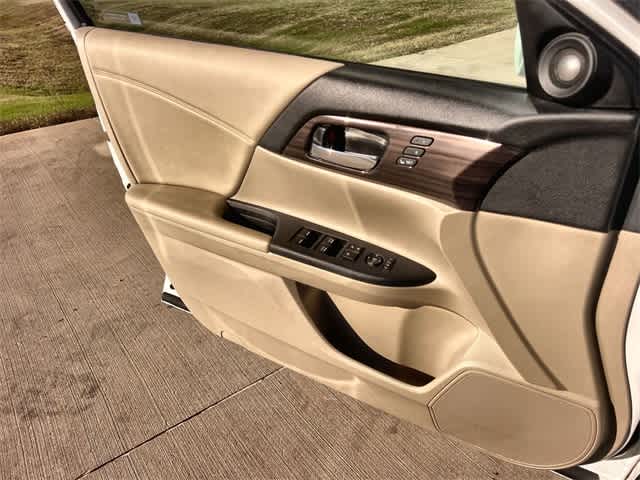 Thumbnail: 2017 Honda Accord - 30