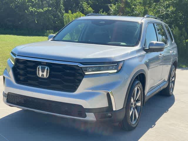 Thumbnail: 2023 Honda Pilot - 2