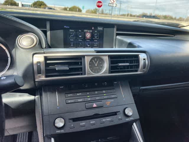 Thumbnail: 2015 Lexus IS - 18