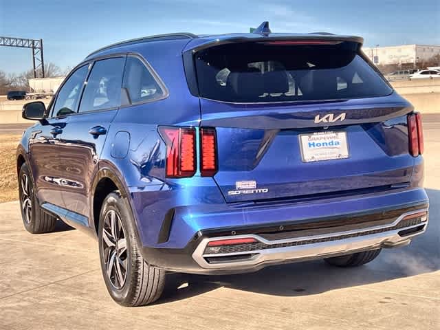 Thumbnail: 2023 Kia Sorento - 5