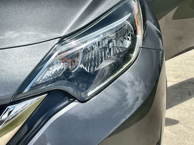 Thumbnail: 2017 Nissan Versa Note - 24