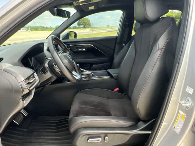 Thumbnail: 2025 Acura ADX - 11