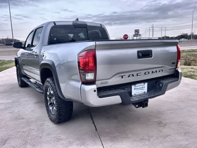 Thumbnail: 2019 Toyota Tacoma - 5