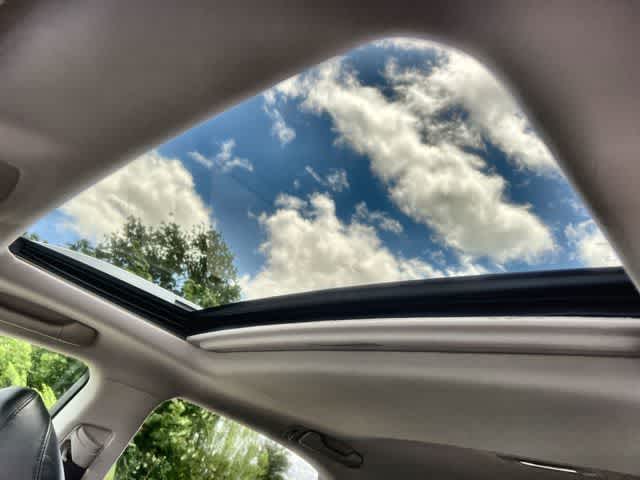 Thumbnail: 2011 Lexus RX - 32