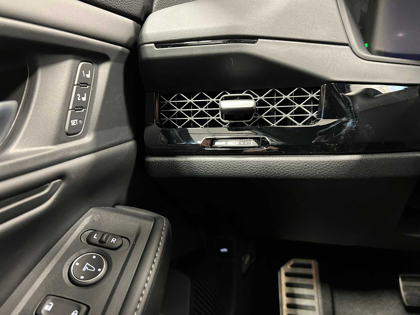 Thumbnail: 2025 Honda Accord - 17