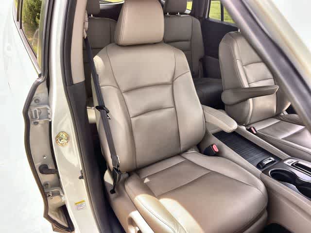 Thumbnail: 2016 Honda Pilot - 12