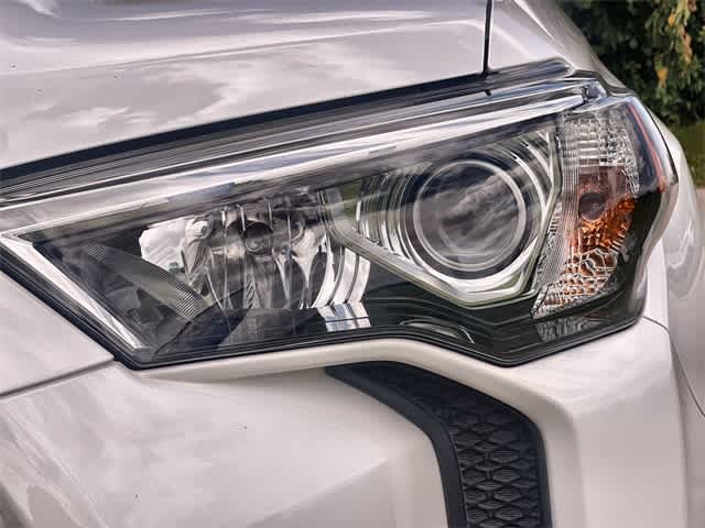 Thumbnail: 2020 Toyota 4Runner - 24