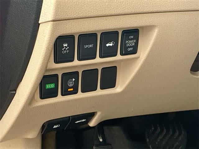 Thumbnail: 2015 Nissan Rogue - 29