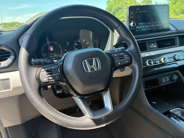 Thumbnail: 2023 Honda Pilot - 17