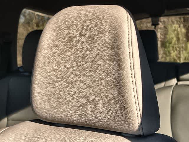 Thumbnail: 2018 Honda Pilot - 25