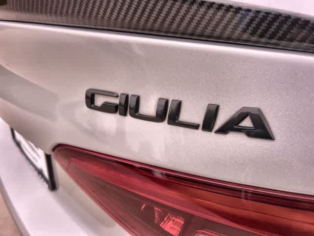 Thumbnail: 2020 Alfa Romeo Giulia - 8