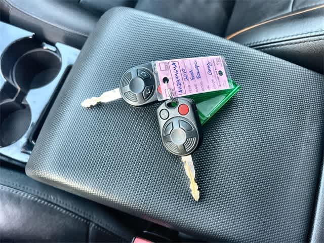 Thumbnail: 2010 Ford Escape - 21