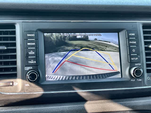 Thumbnail: 2020 Kia Sedona - 26