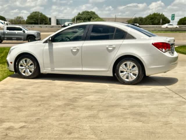 Thumbnail: 2015 Chevrolet Cruze - 4