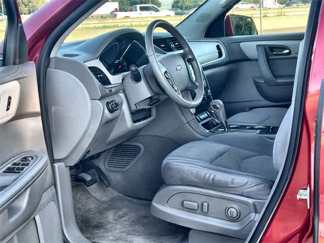 Thumbnail: 2014 Chevrolet Traverse - 3