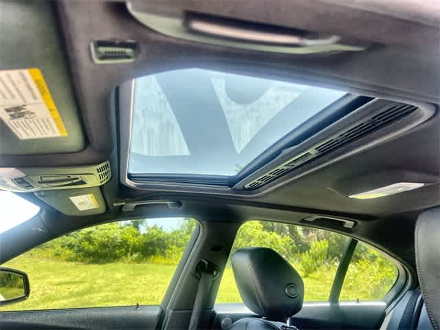 2013 BMW 3 Series 328i 32