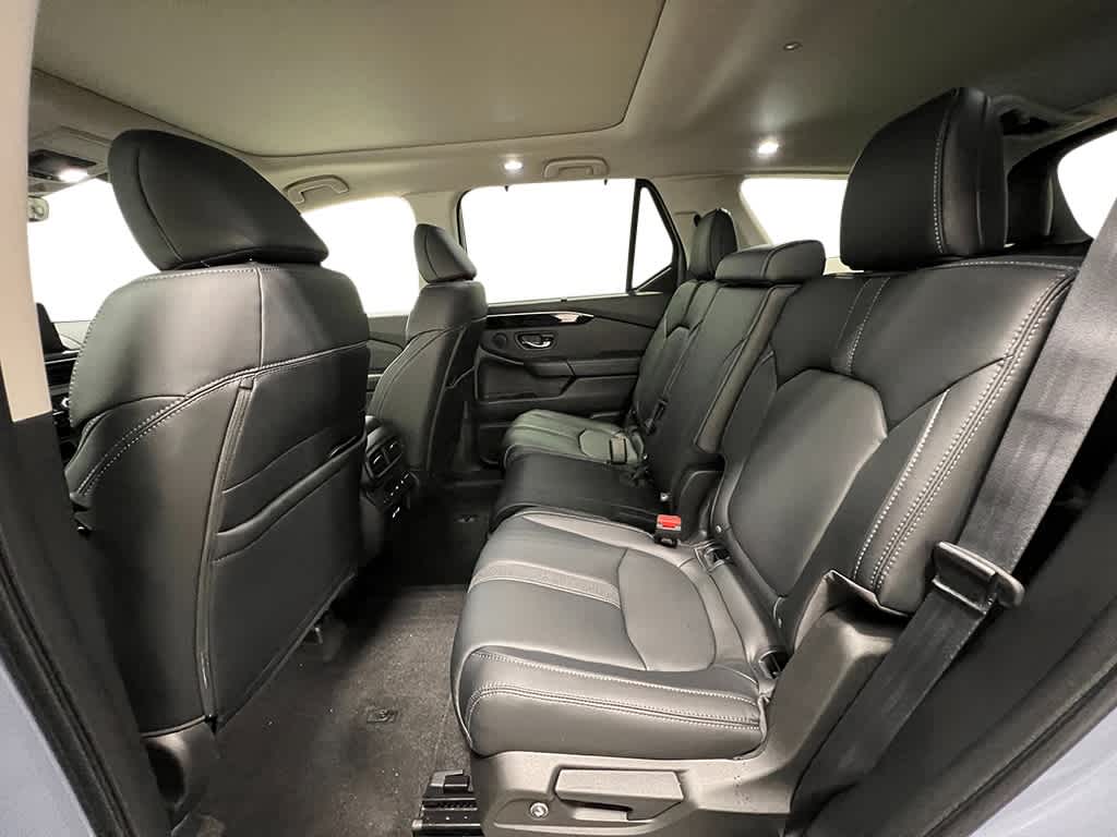 Thumbnail: 2025 Honda Pilot - 32
