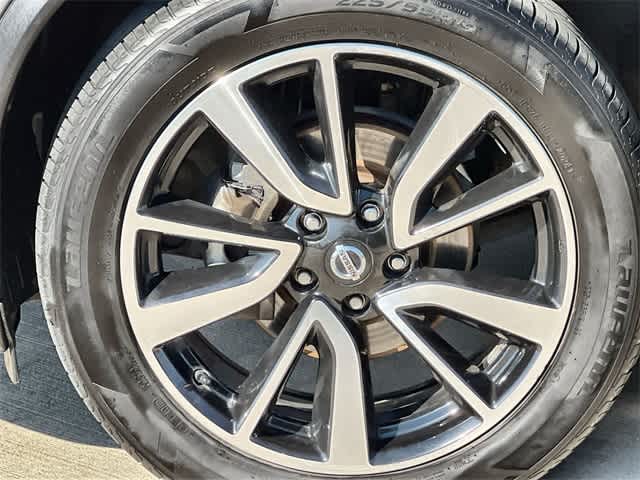 Thumbnail: 2019 Nissan Rogue - 9