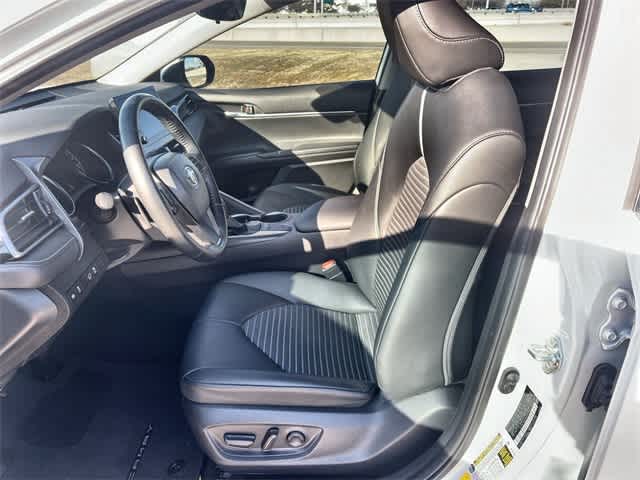 Thumbnail: 2022 Toyota Camry - 11