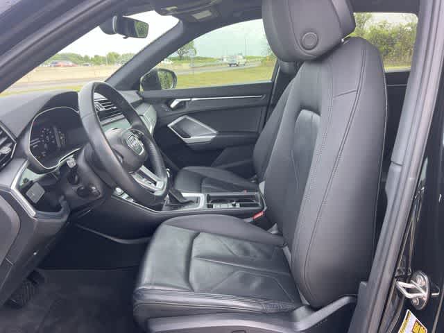 Thumbnail: 2020 Audi Q3 - 11