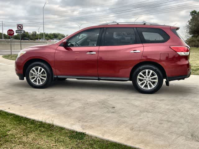 Thumbnail: 2013 Nissan Pathfinder - 4