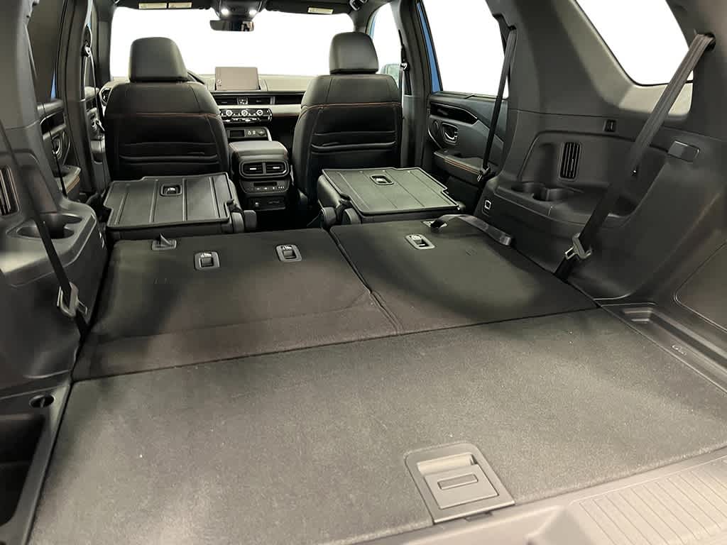 Thumbnail: 2025 Honda Pilot - 32