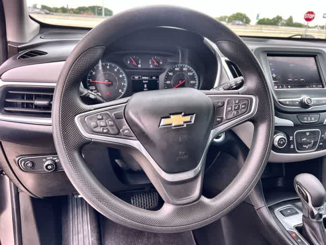 Thumbnail: 2022 Chevrolet Equinox - 17