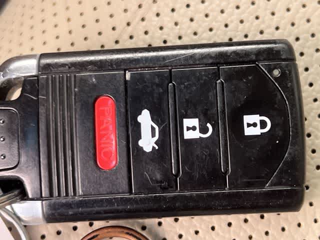 Thumbnail: 2013 Acura ILX - 21