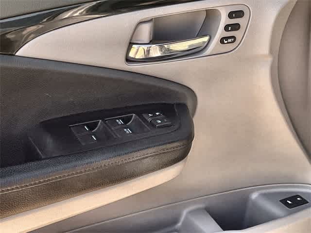Thumbnail: 2017 Honda Pilot - 30