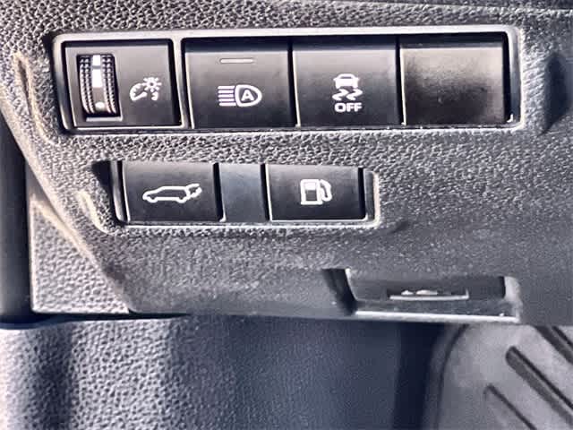 Thumbnail: 2023 Toyota Corolla Cross - 29