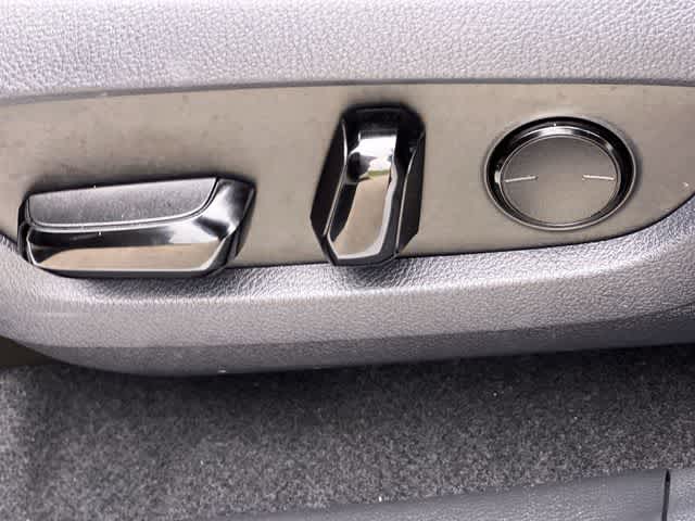 Thumbnail: 2024 Lexus RX - 31