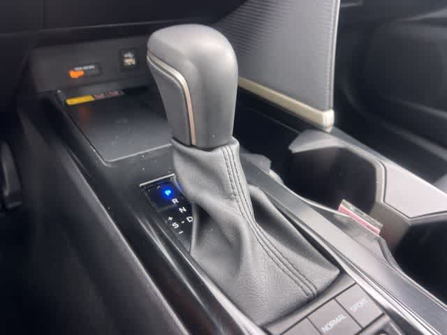 Thumbnail: 2025 Toyota Camry - 16