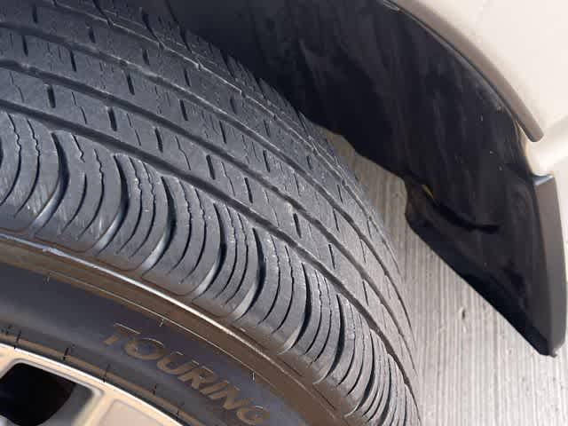 Thumbnail: 2022 Toyota Avalon - 23