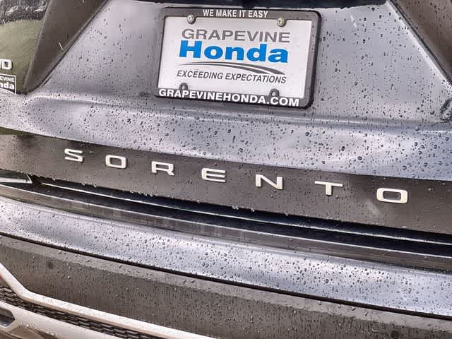 Thumbnail: 2022 Kia Sorento - 8