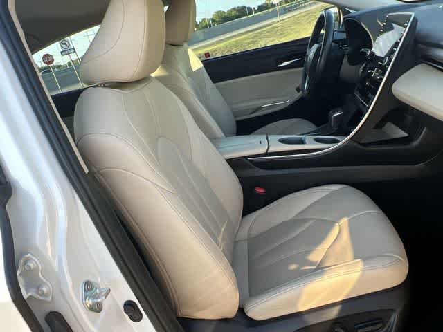 Thumbnail: 2022 Toyota Avalon - 12