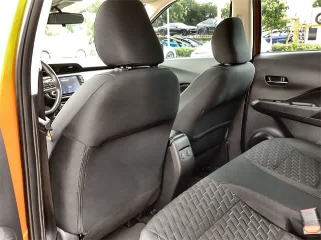 2022 Nissan Kicks SV 13