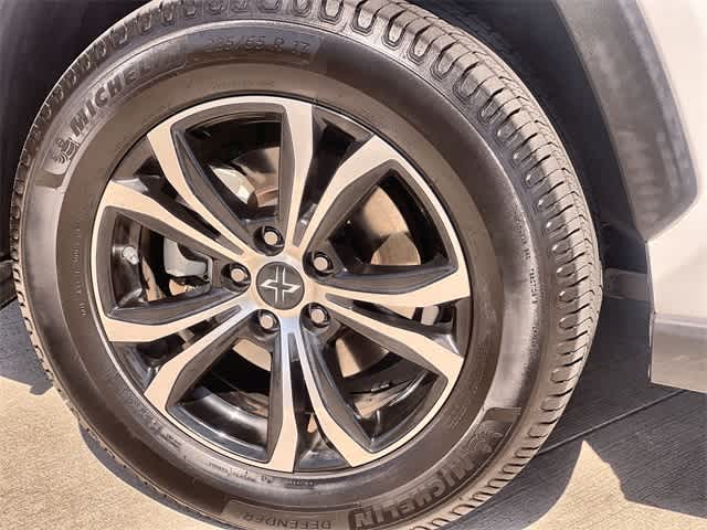 Thumbnail: 2021 Toyota RAV4 - 9