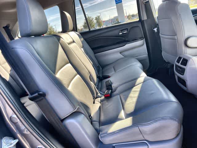 Thumbnail: 2018 Honda Pilot - 14