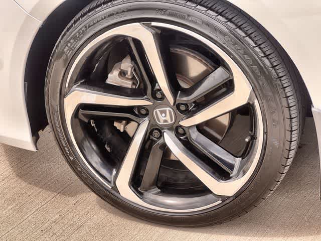 Thumbnail: 2018 Honda Accord - 9