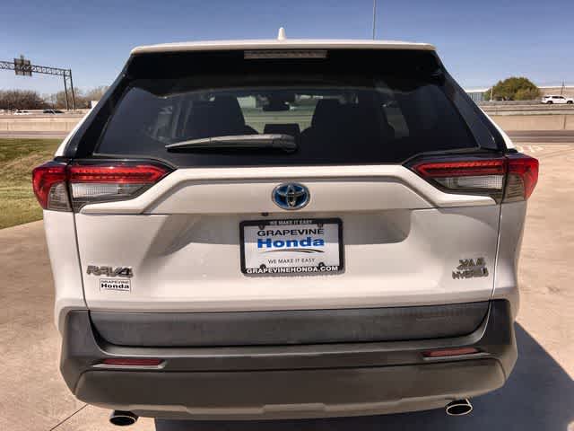 Thumbnail: 2022 Toyota RAV4 - 6