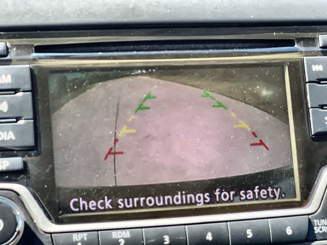 Thumbnail: 2015 Nissan Sentra - 26