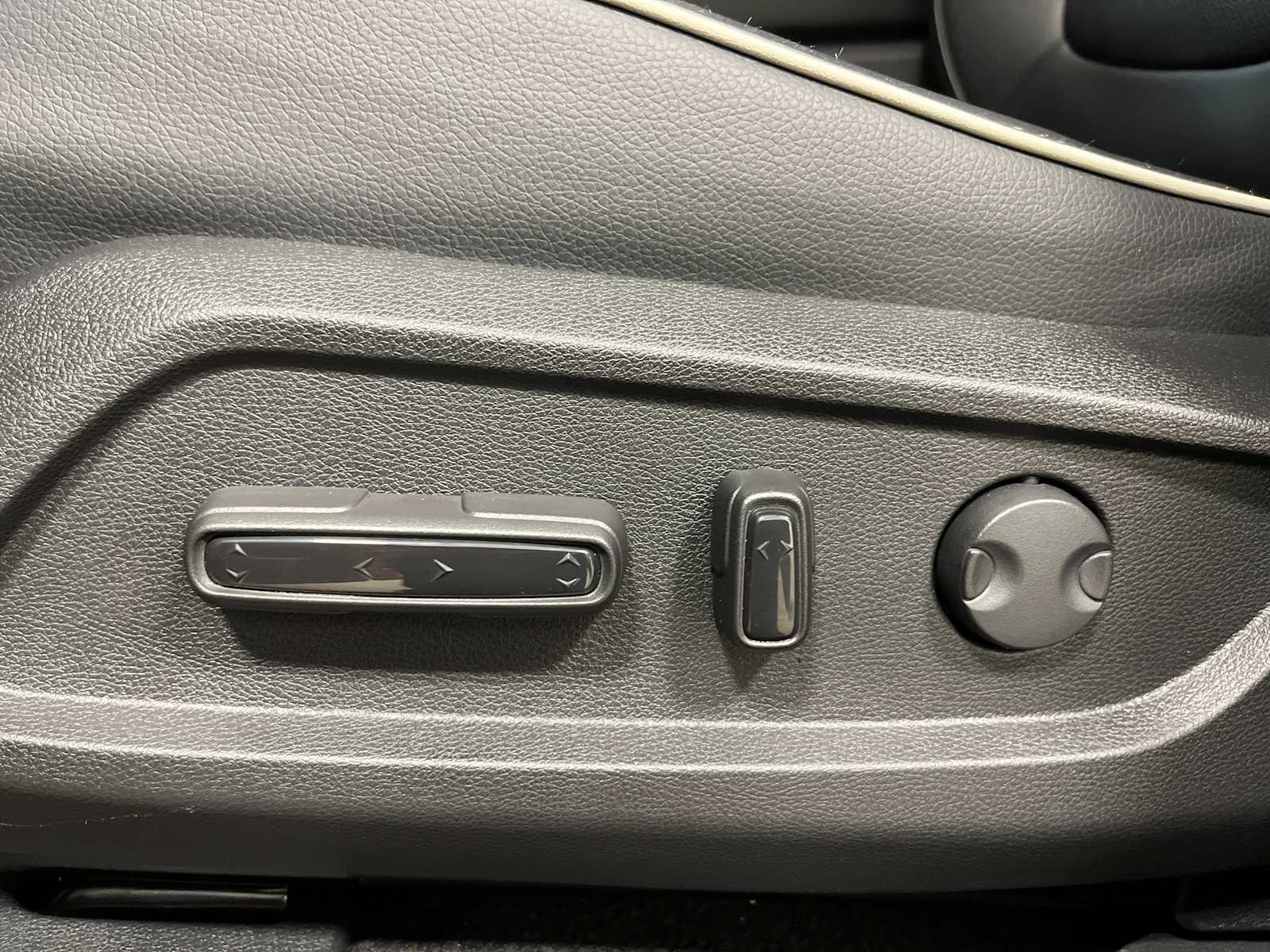 Thumbnail: 2026 Honda Pilot - 12