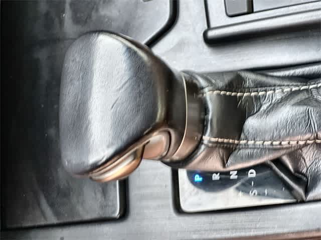 Thumbnail: 2019 Lexus ES - 16