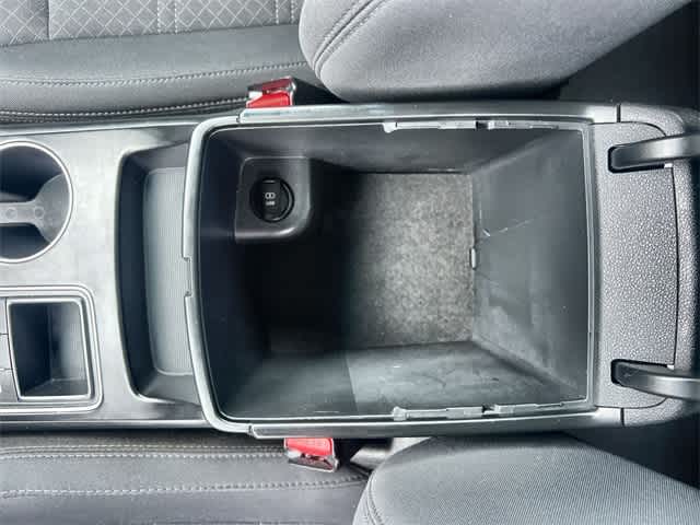 2020 Kia Sorento LX 27